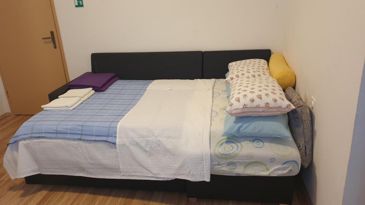 Apartamento Oaza Ražanac Exterior foto