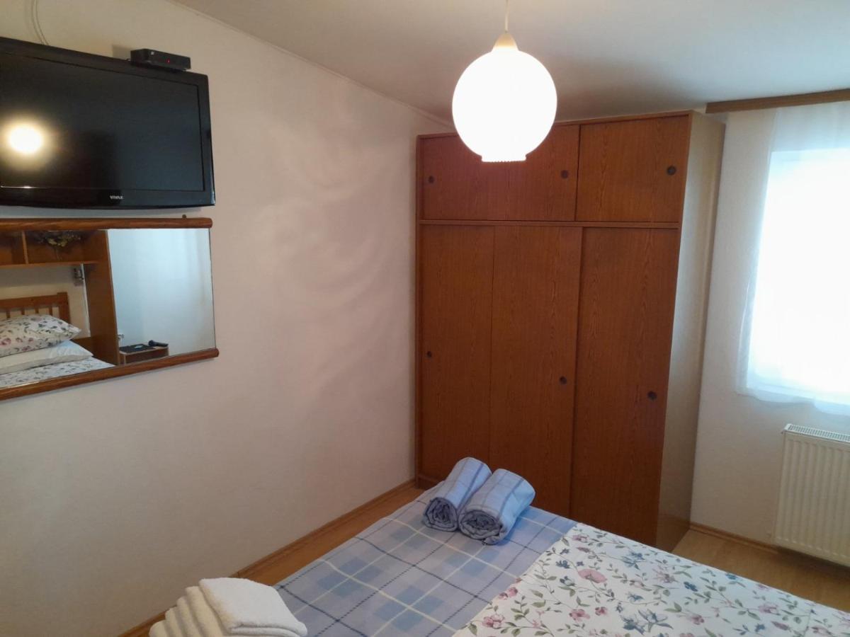 Apartamento Oaza Ražanac Exterior foto