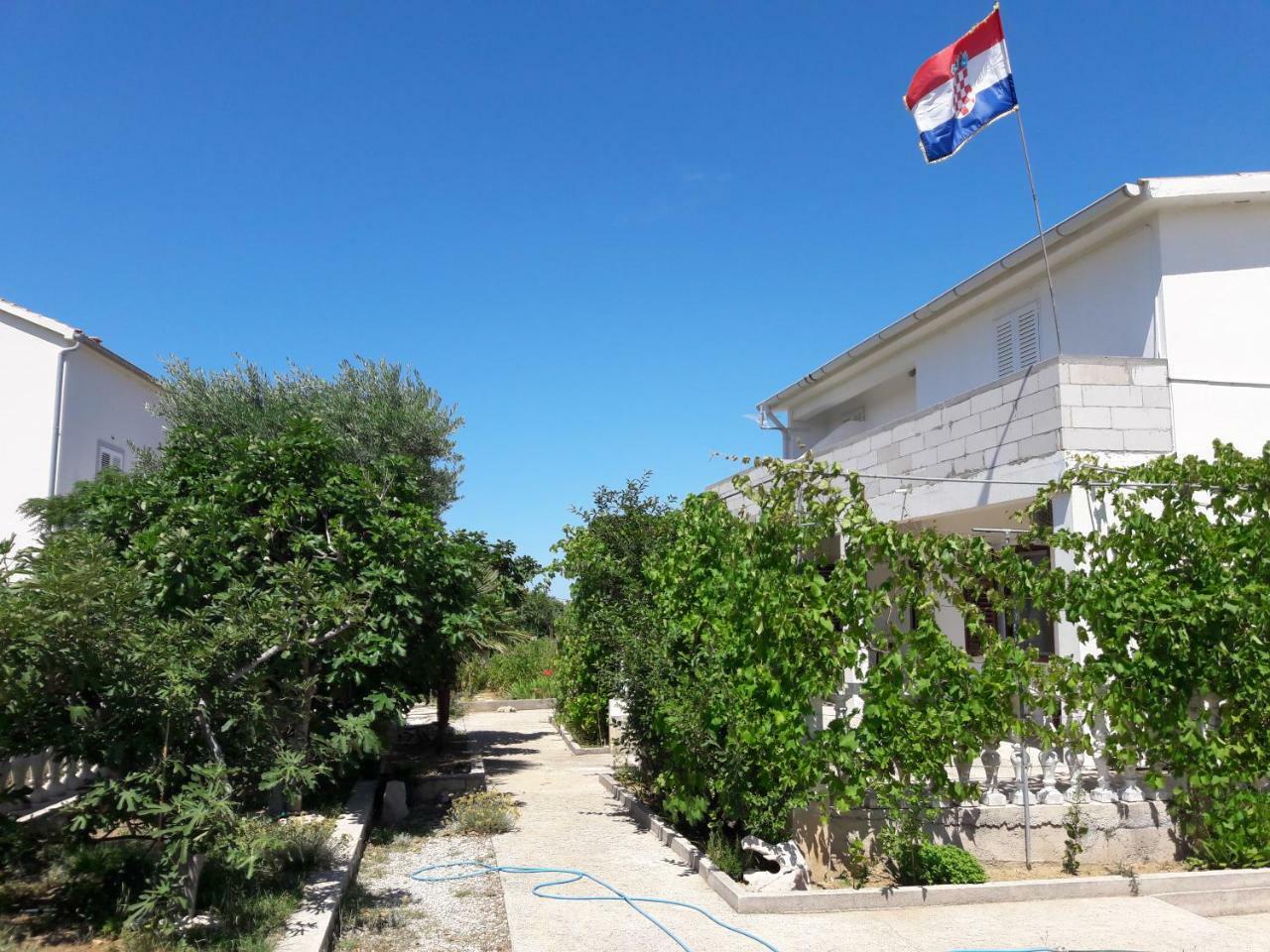 Apartamento Oaza Ražanac Exterior foto